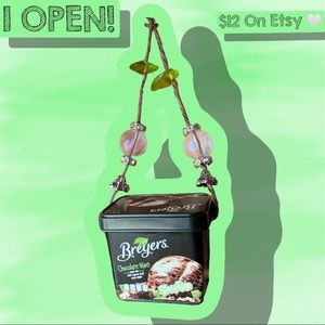Breyer Mint Choco Keychain